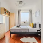 Apartment Lumina Luxury With Jaccuzi Next To Piotrkowska Street
