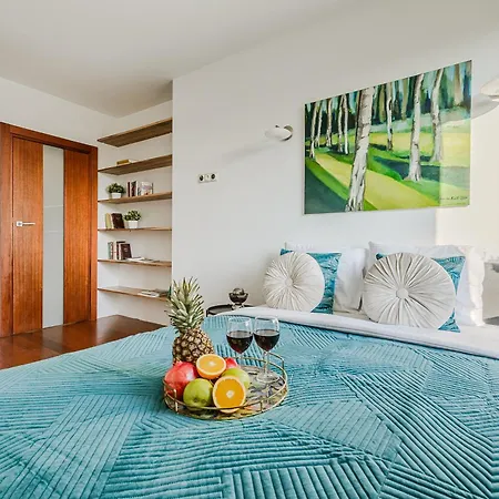 Lumina I Spacious 2br With Balcony I Jaccuzi I Parking * Lodz