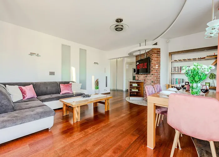 شقة Lumina Luxury With Jaccuzi Next To Piotrkowska Street وودج