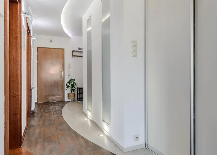 Lumina Luxury With Jaccuzi Next To Piotrkowska Street وودج